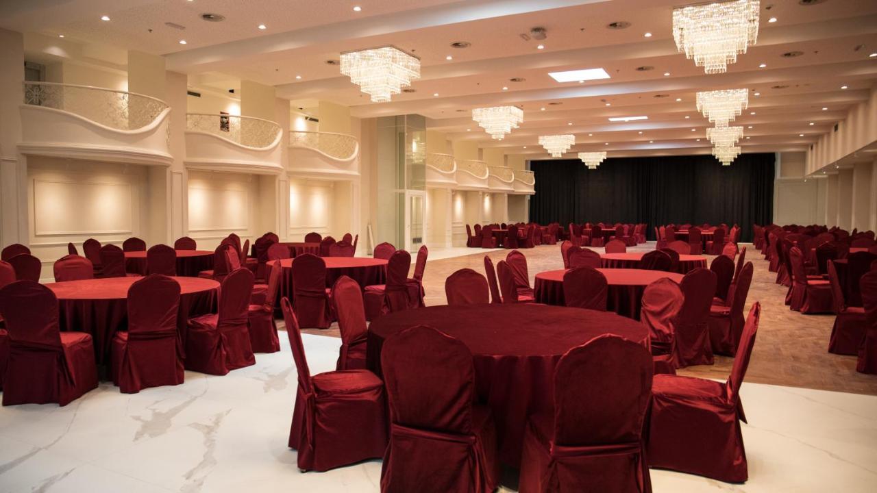 Arka Art Hotel ティラナ エクステリア 写真 The ballroom