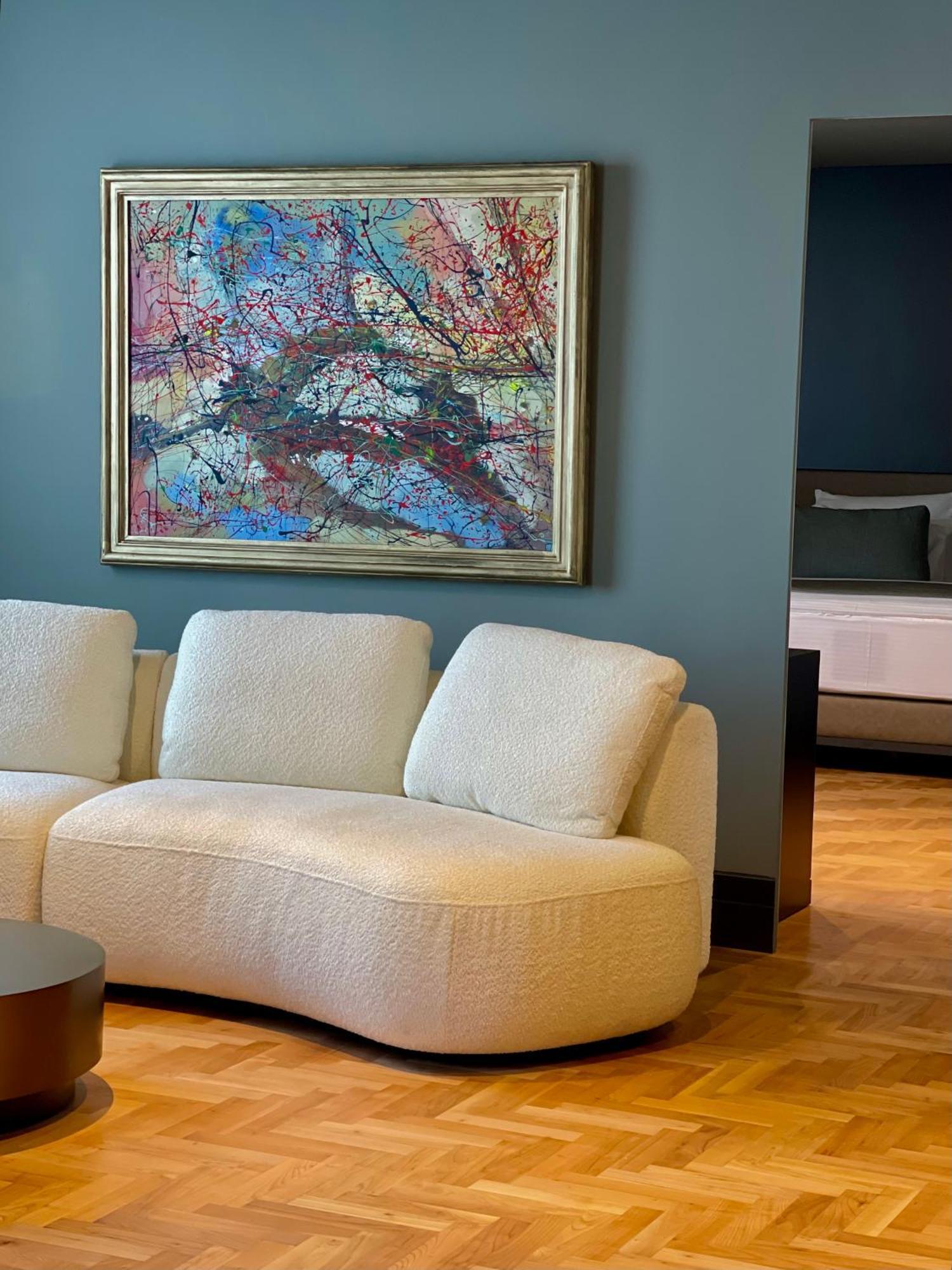 Arka Art Hotel ティラナ エクステリア 写真 A sofa