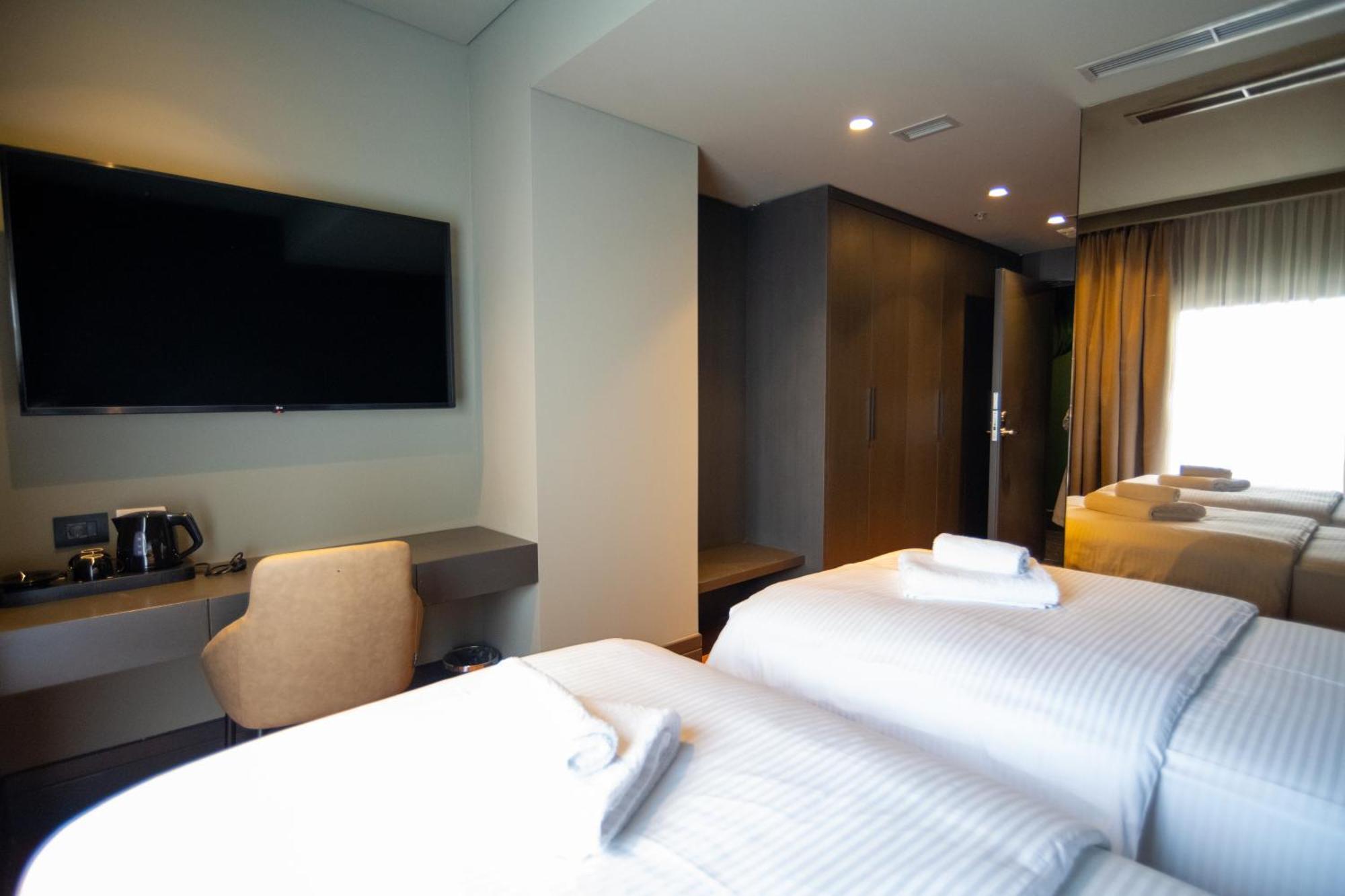 Arka Art Hotel ティラナ エクステリア 写真 Deluxe Room